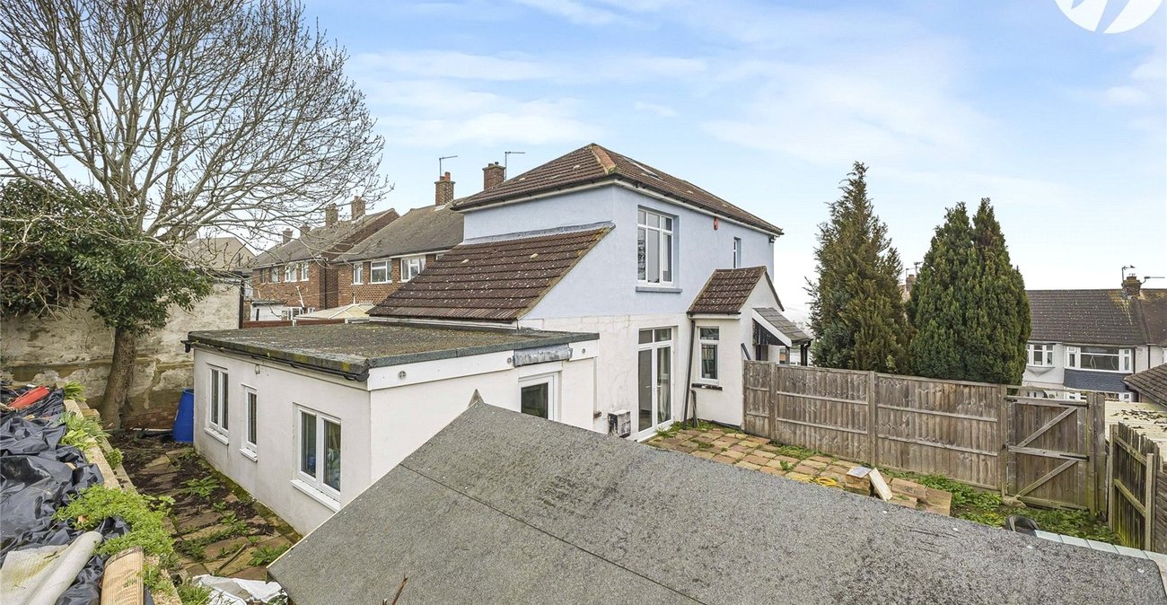 3 bedroom house for sale in Strood | Robinson Michael & Jackson