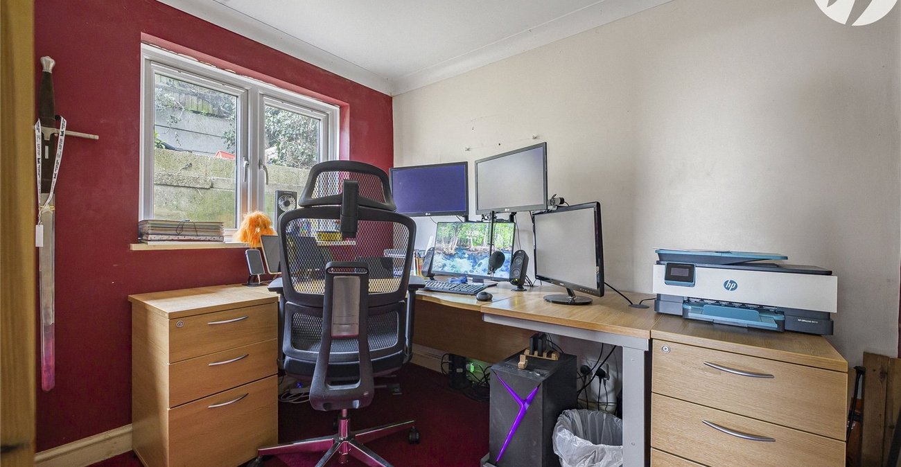 3 bedroom house for sale in Strood | Robinson Michael & Jackson