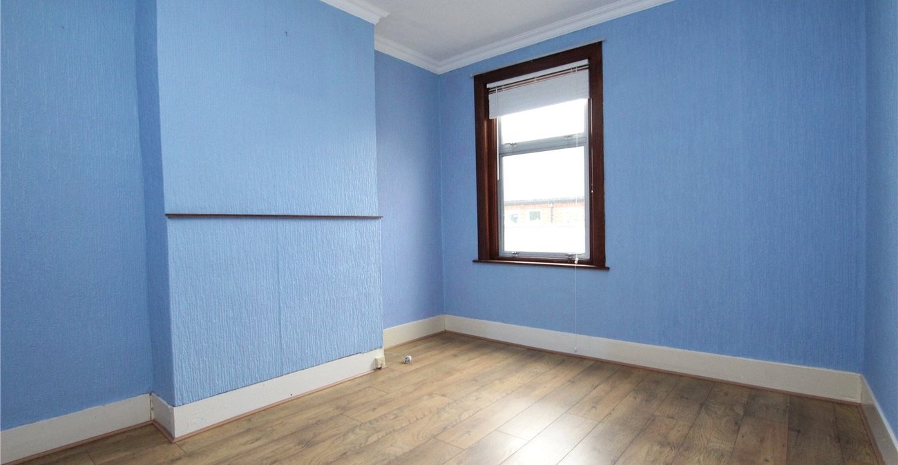 3 bedroom house for sale in Plumstead Common | Robinson Jackson