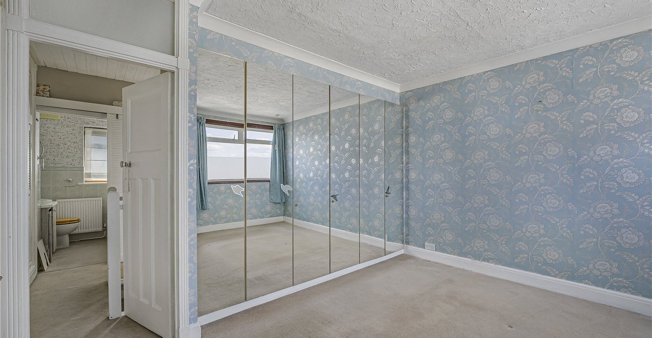 2 bedroom house for sale in Dartford | Robinson Jackson
