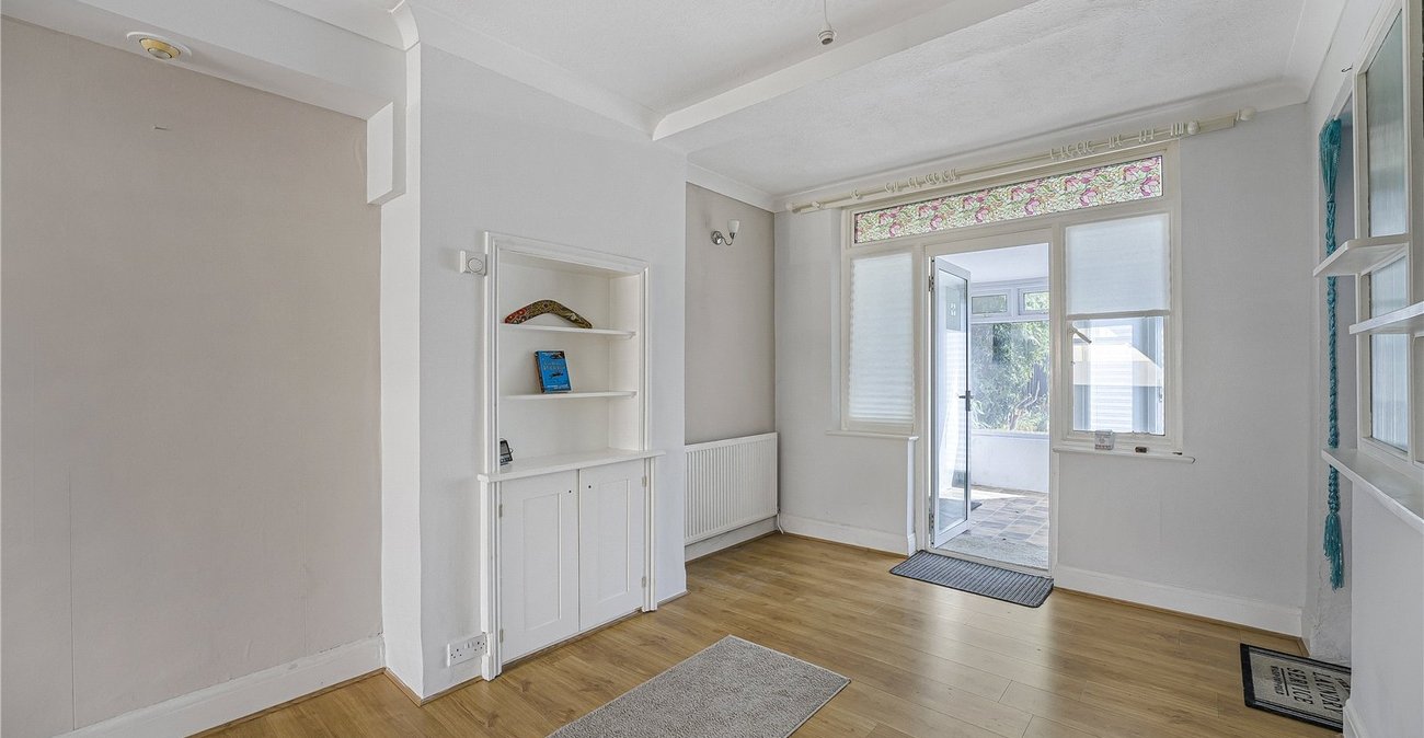 2 bedroom house for sale in Dartford | Robinson Jackson