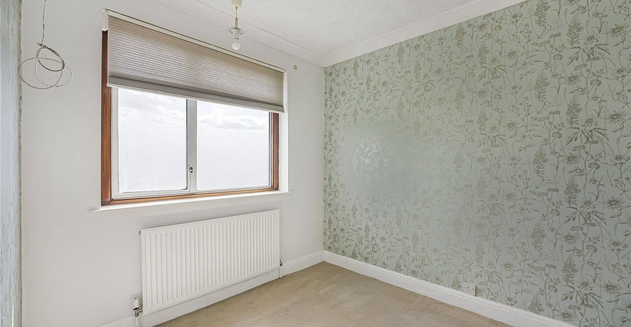 2 bedroom house for sale in Dartford | Robinson Jackson