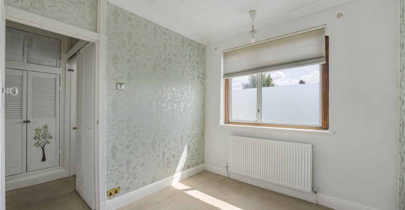 2 bedroom house for sale in Dartford | Robinson Jackson