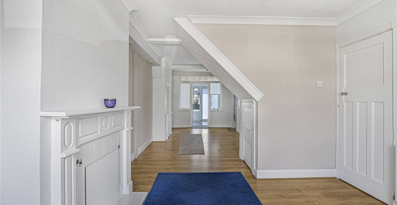 2 bedroom house for sale in Dartford | Robinson Jackson