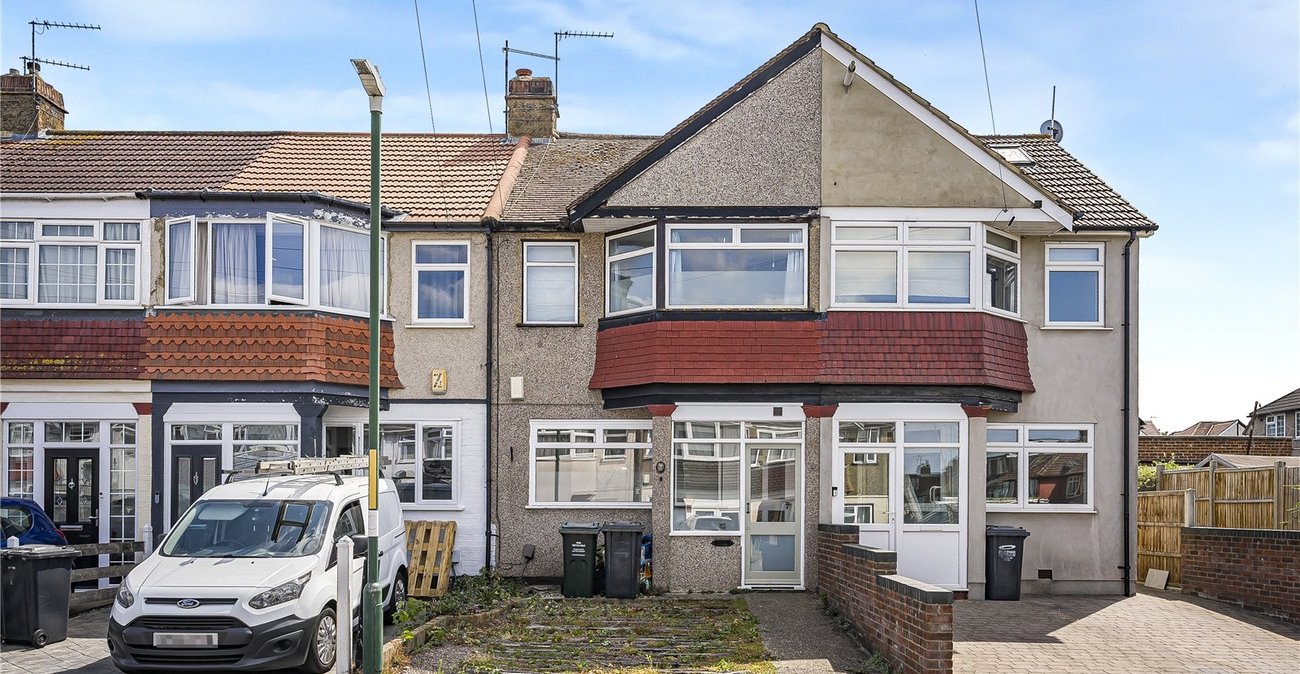 2 bedroom house for sale in Dartford | Robinson Jackson