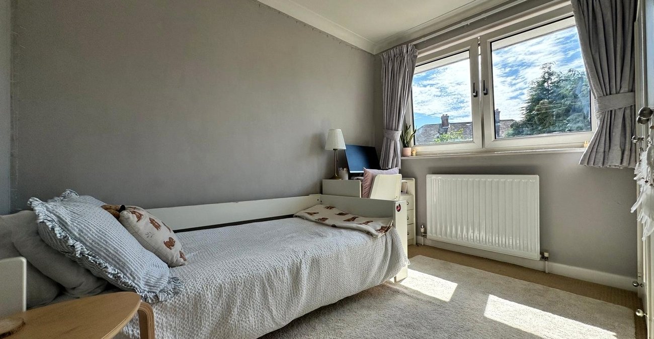 3 bedroom house for sale in Shooters Hill | Robinson Jackson