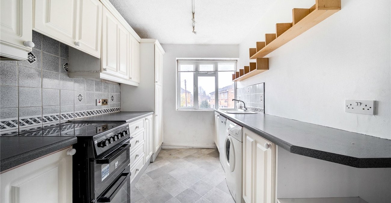 2 bedroom property for sale in  | Robinson Jackson