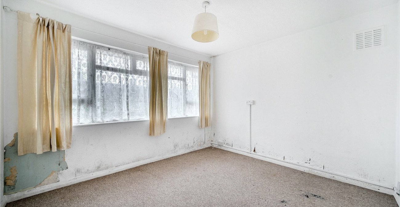 2 bedroom property for sale in  | Robinson Jackson