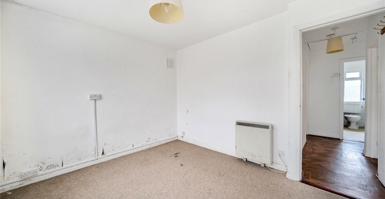 2 bedroom property for sale in  | Robinson Jackson