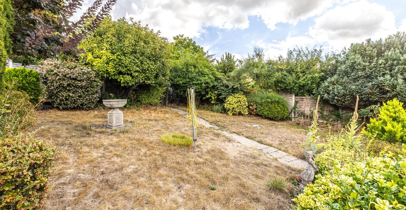 2 bedroom bungalow for sale in Gravesend | Robinson Michael & Jackson