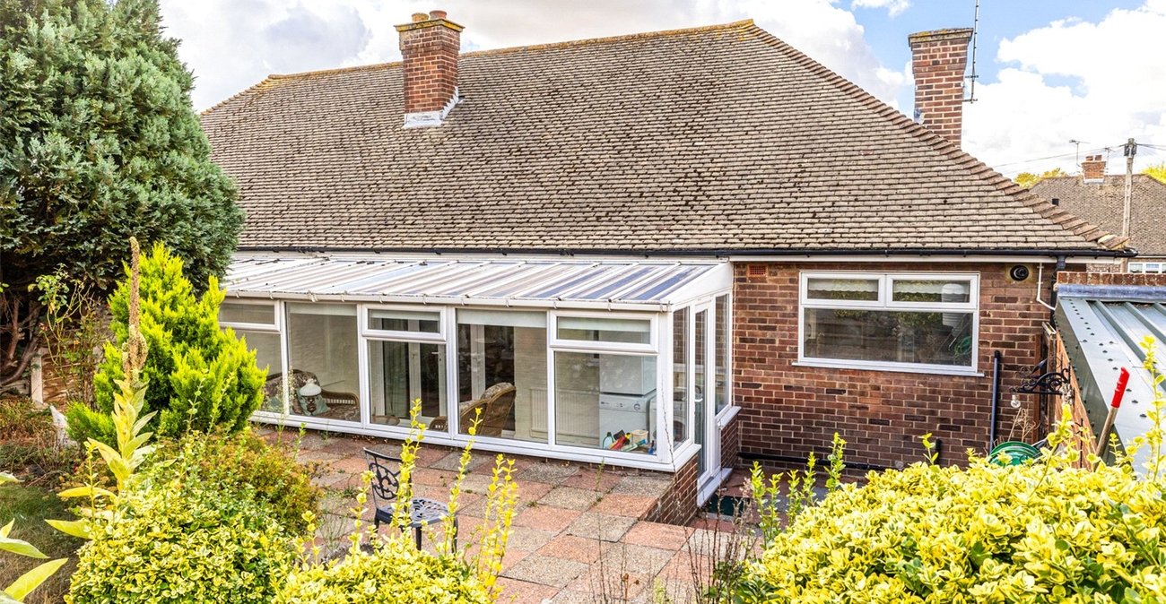 2 bedroom bungalow for sale in Gravesend | Robinson Michael & Jackson