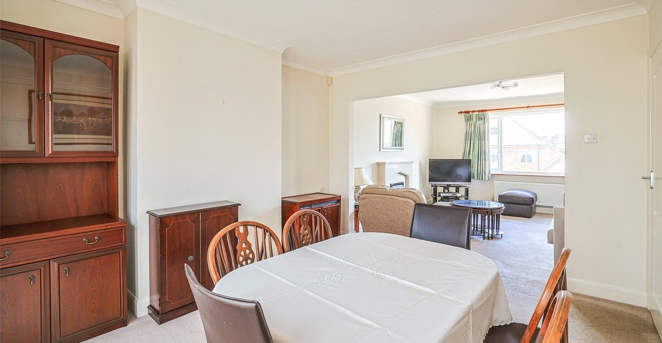 2 bedroom bungalow for sale in Gravesend | Robinson Michael & Jackson