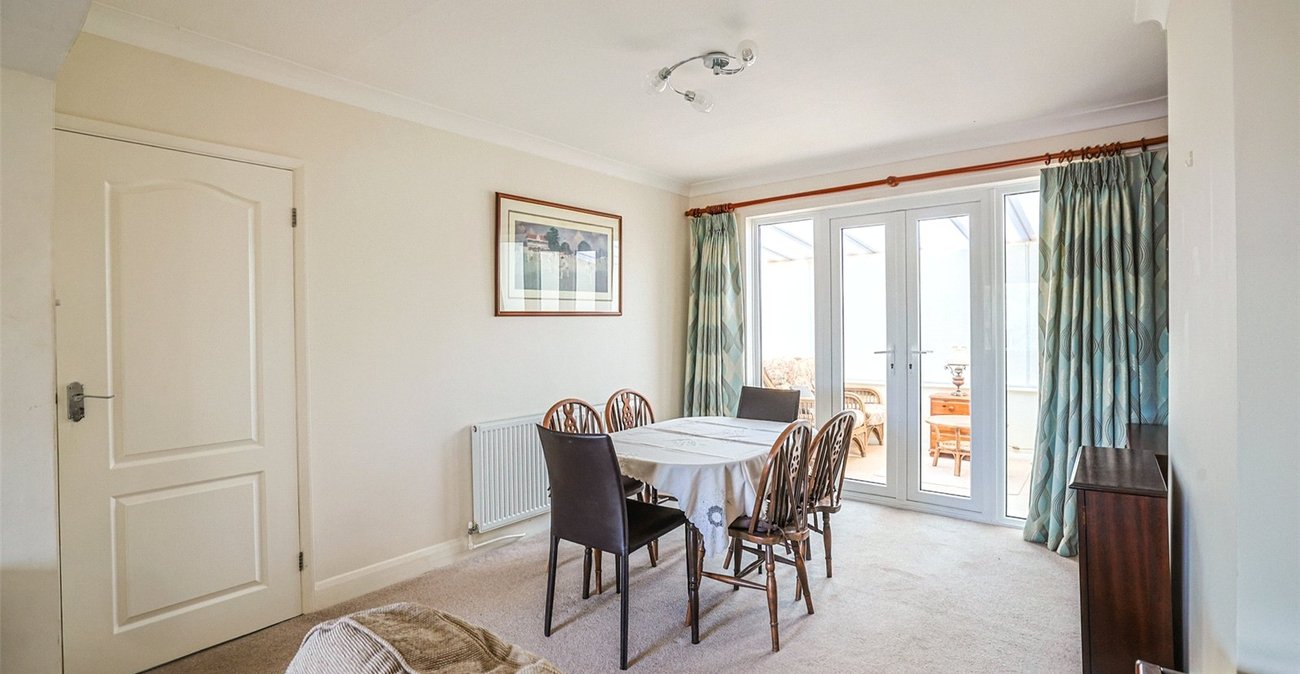 2 bedroom bungalow for sale in Gravesend | Robinson Michael & Jackson