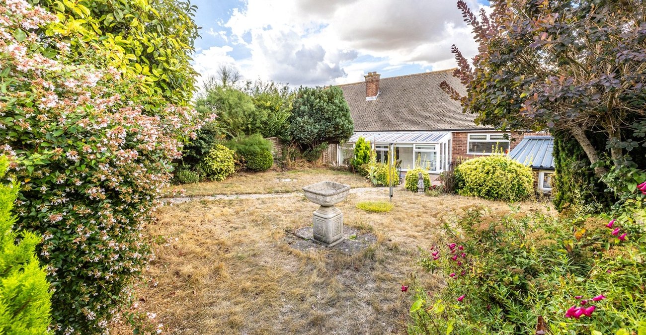 2 bedroom bungalow for sale in Gravesend | Robinson Michael & Jackson