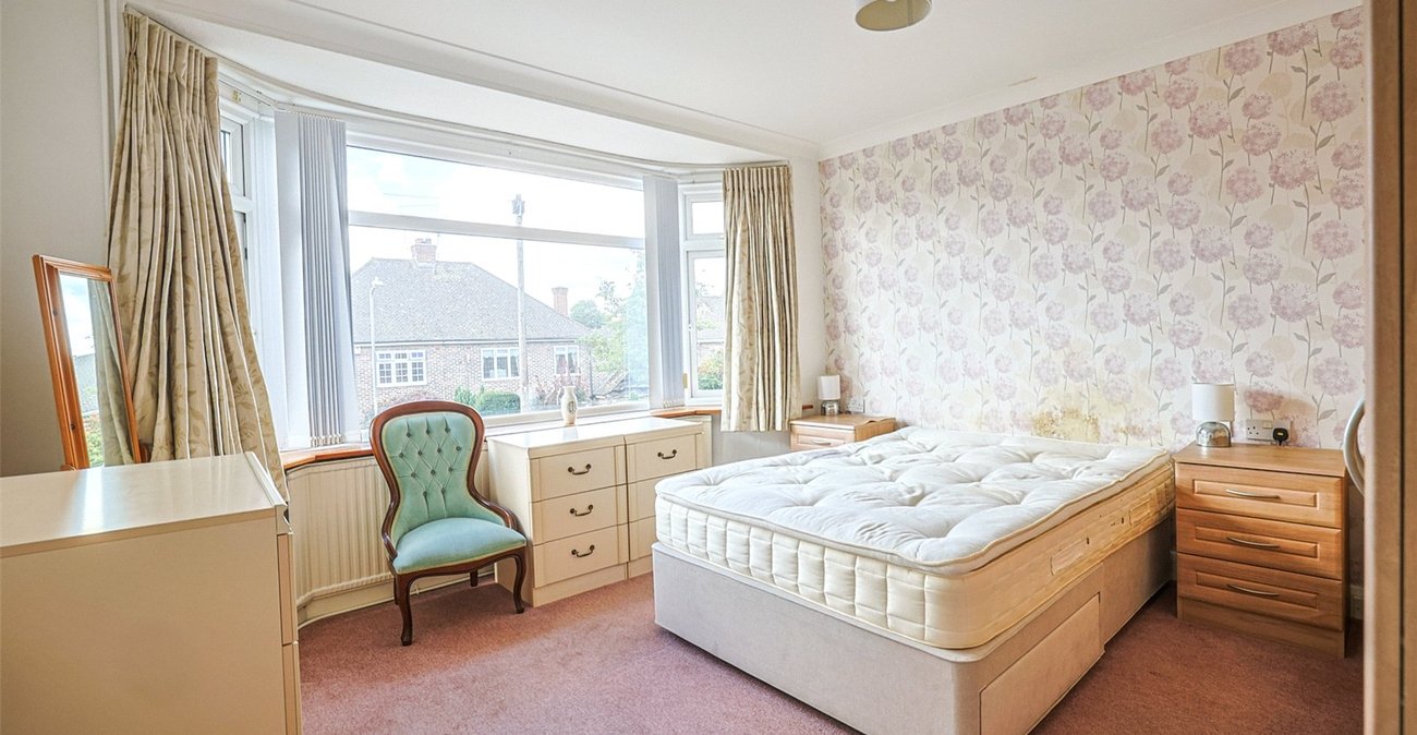 2 bedroom bungalow for sale in Gravesend | Robinson Michael & Jackson