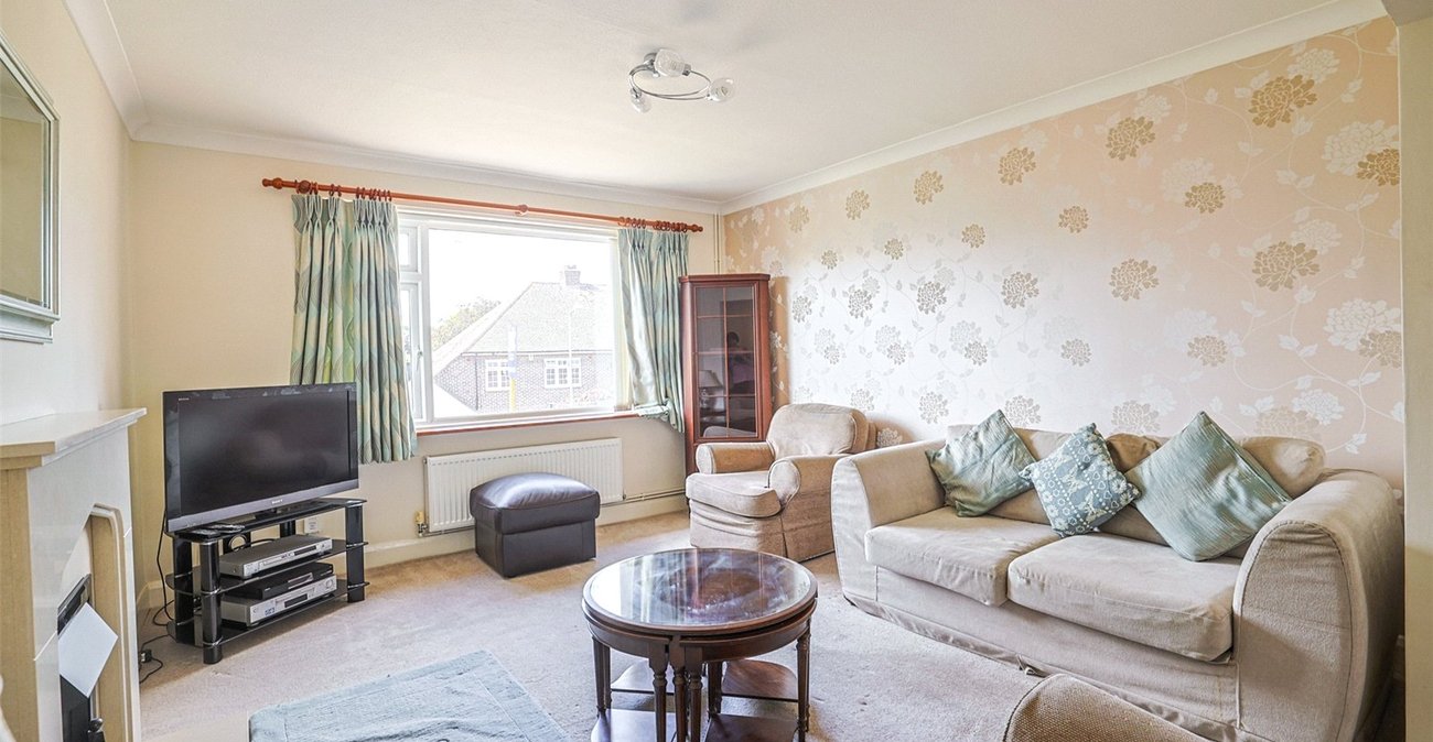 2 bedroom bungalow for sale in Gravesend | Robinson Michael & Jackson
