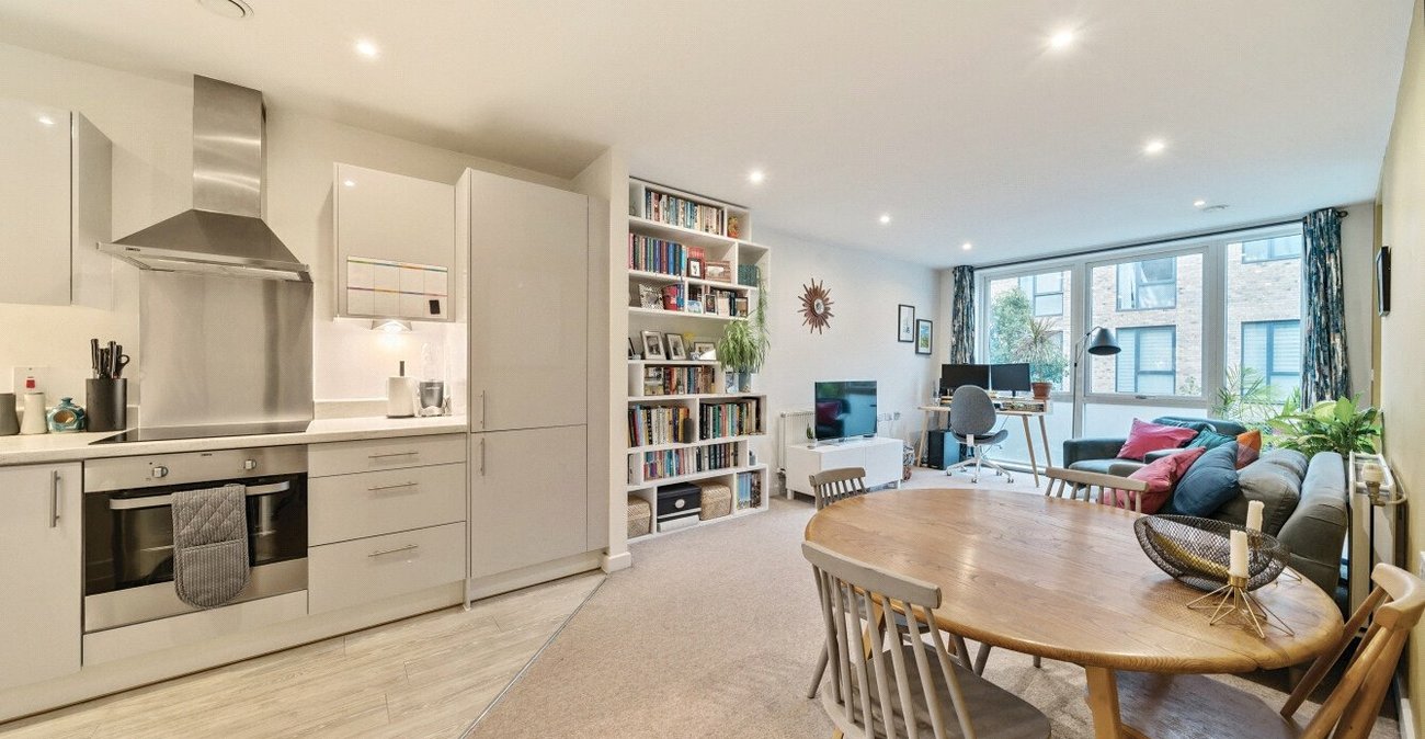 1 bedroom property for sale in London | Robinson Jackson