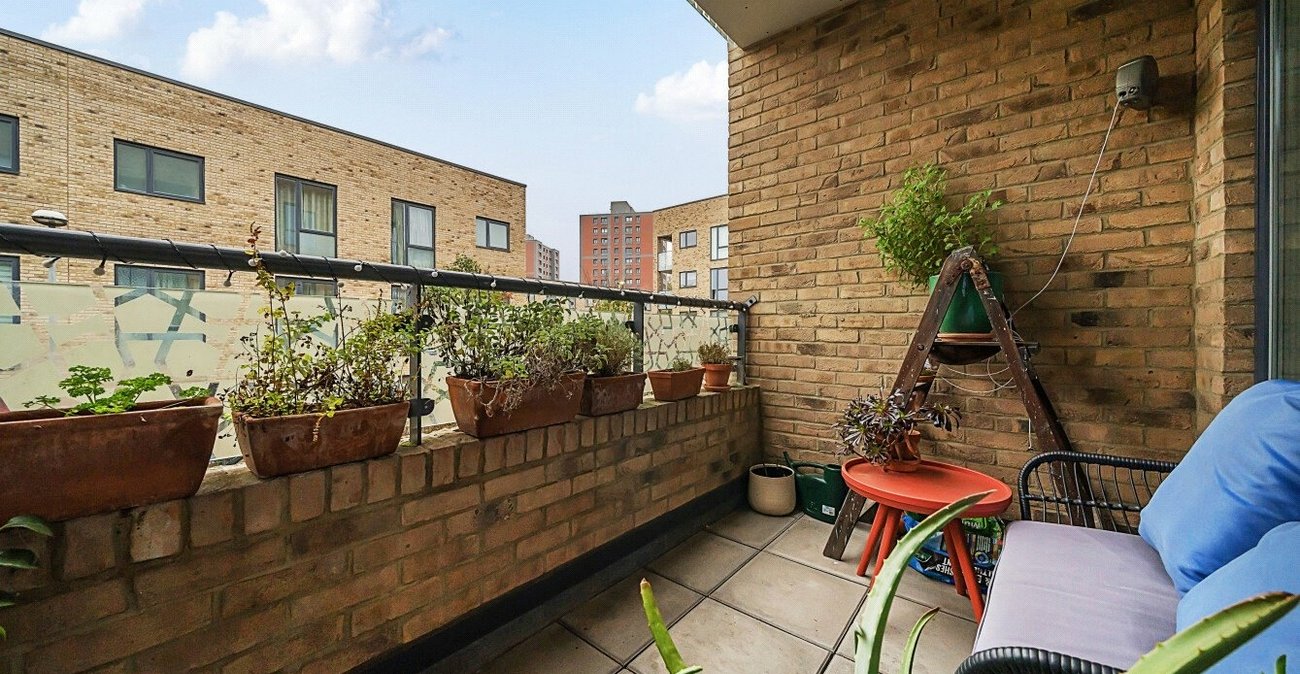 1 bedroom property for sale in London | Robinson Jackson