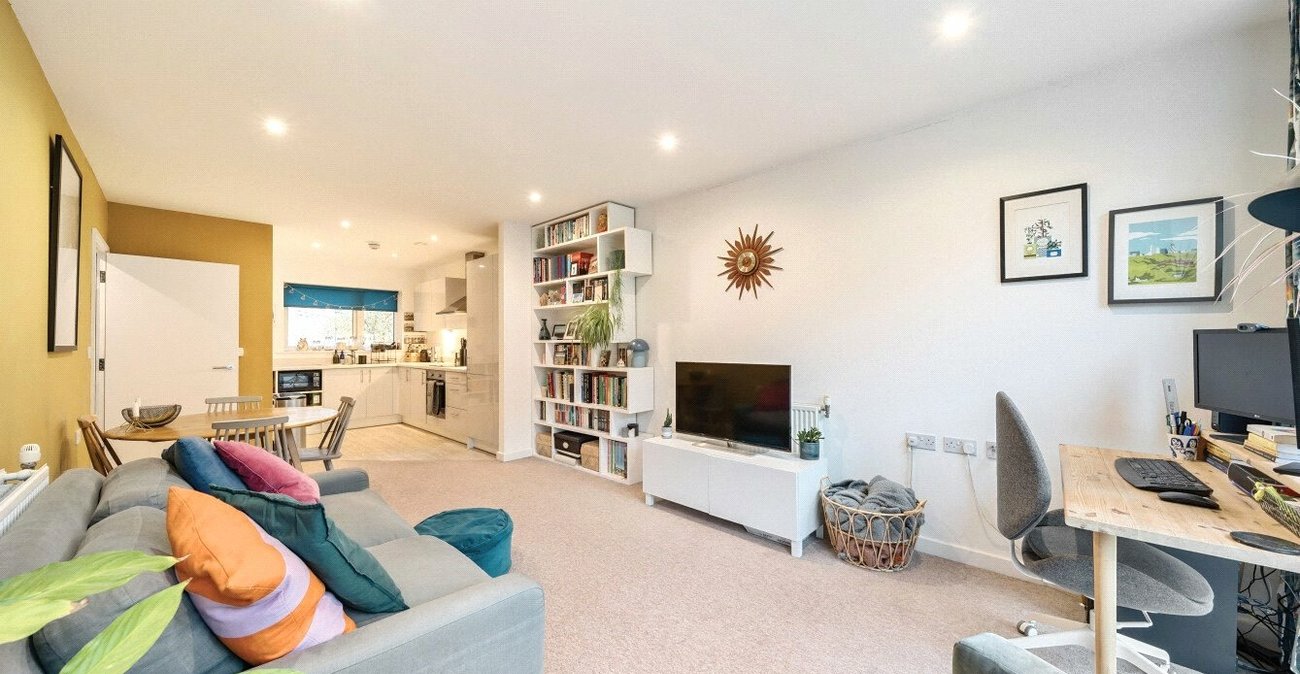 1 bedroom property for sale in London | Robinson Jackson