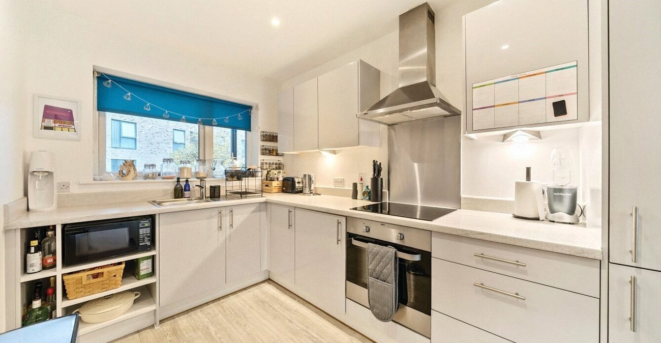 1 bedroom property for sale in London | Robinson Jackson