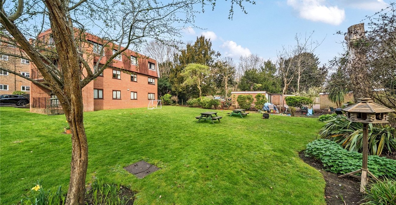 3 bedroom property for sale in 8 Crystal Palace Park Road | Robinson Jackson