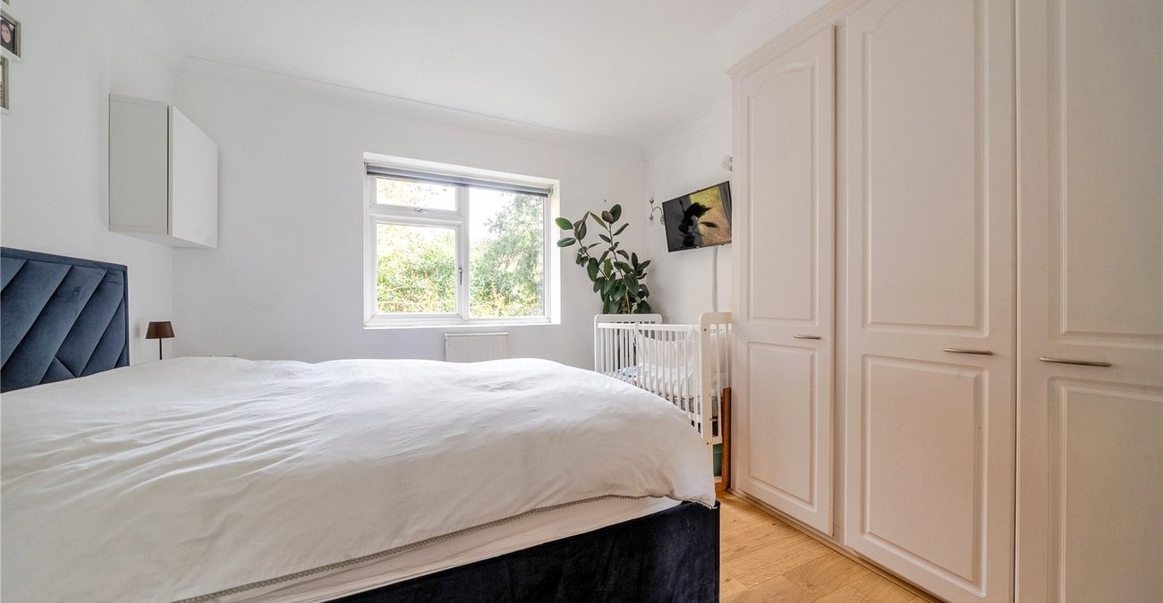 3 bedroom property for sale in 8 Crystal Palace Park Road | Robinson Jackson