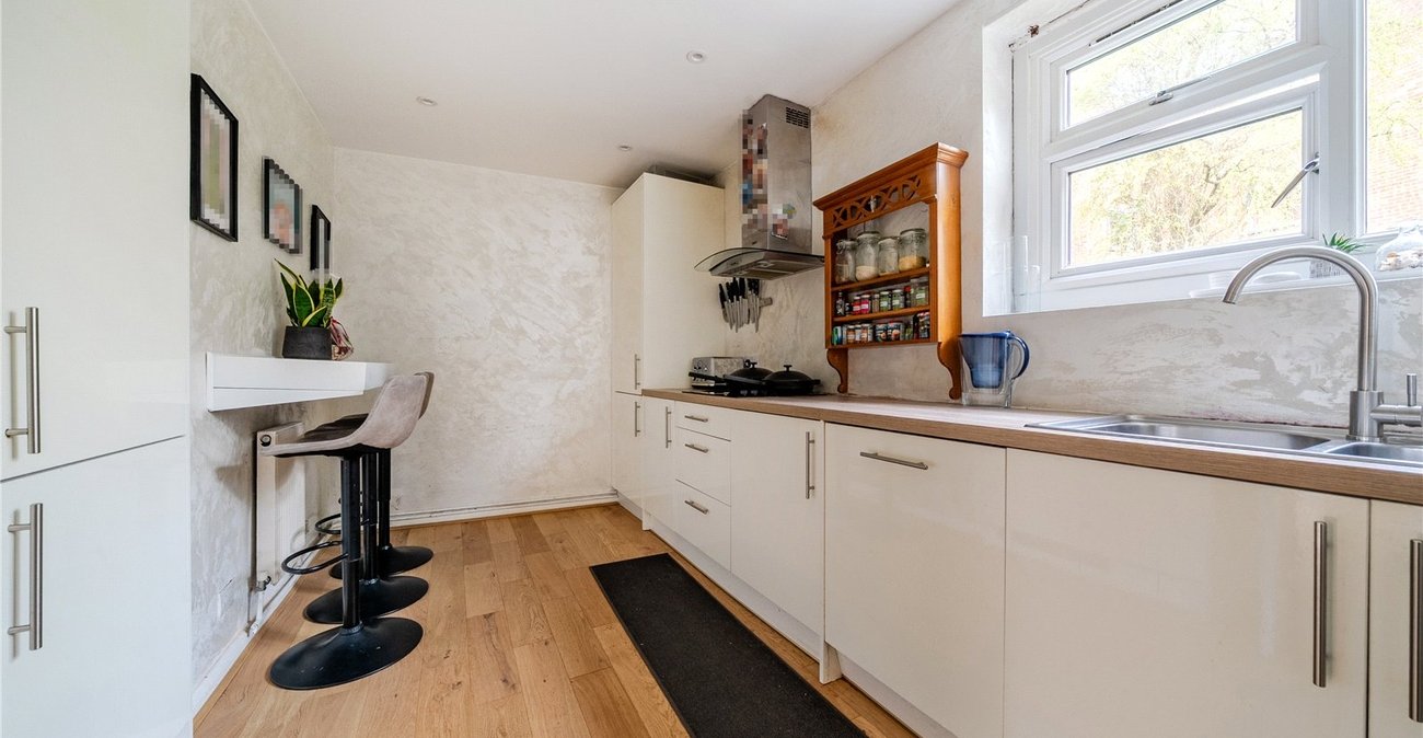 3 bedroom property for sale in 8 Crystal Palace Park Road | Robinson Jackson