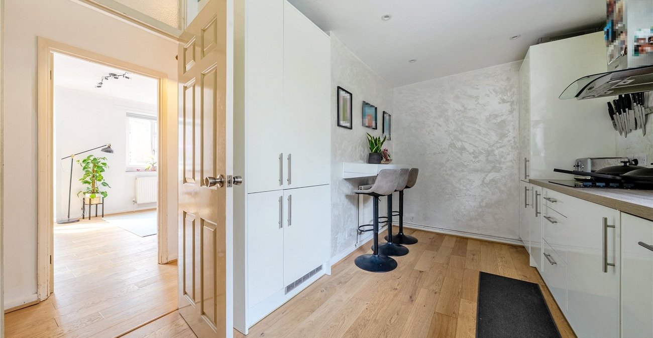 3 bedroom property for sale in 8 Crystal Palace Park Road | Robinson Jackson