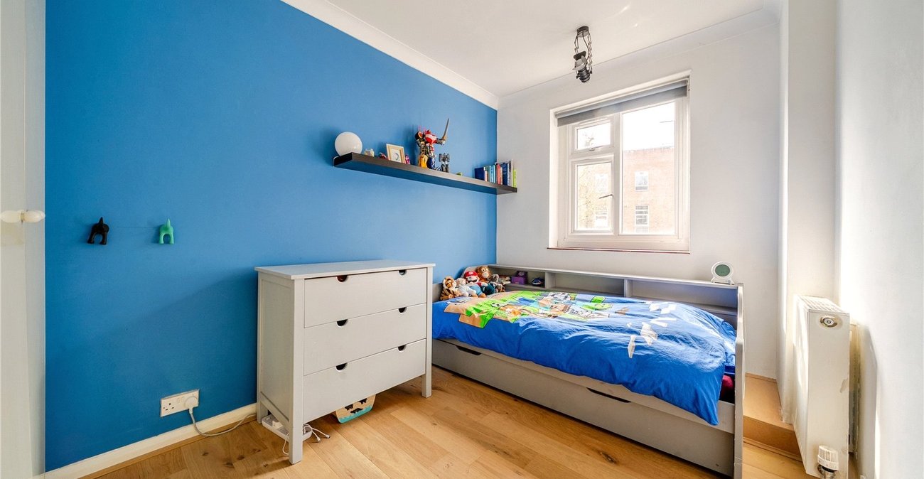 3 bedroom property for sale in 8 Crystal Palace Park Road | Robinson Jackson