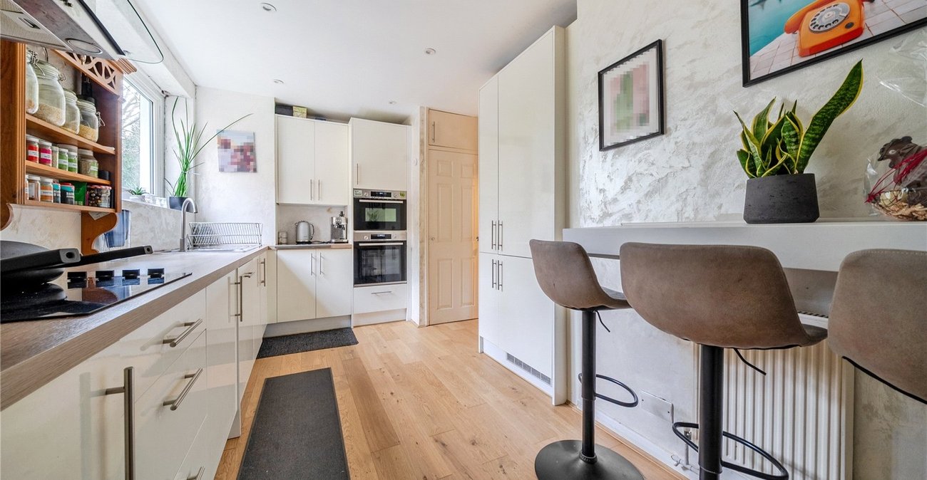 3 bedroom property for sale in 8 Crystal Palace Park Road | Robinson Jackson