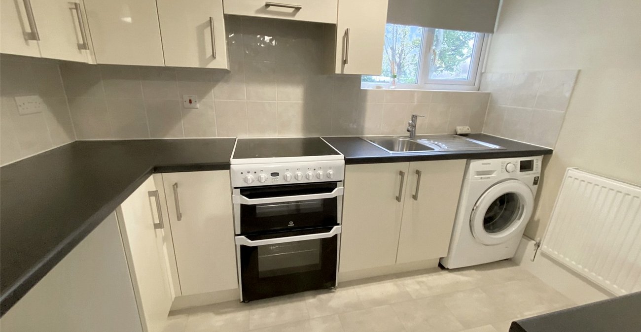 2 bedroom property for sale in Sidcup | Robinson Jackson