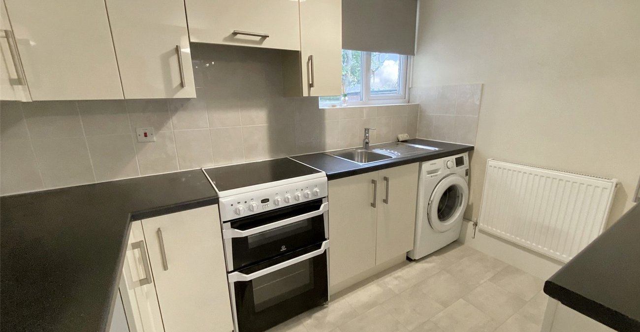 2 bedroom property for sale in Sidcup | Robinson Jackson