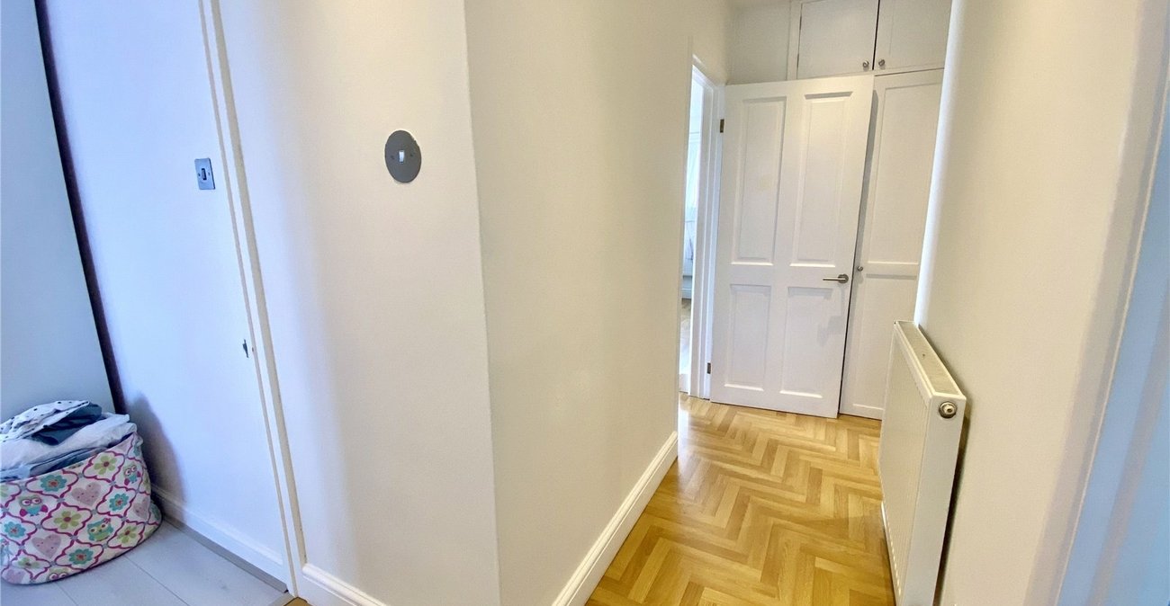 2 bedroom property for sale in Sidcup | Robinson Jackson