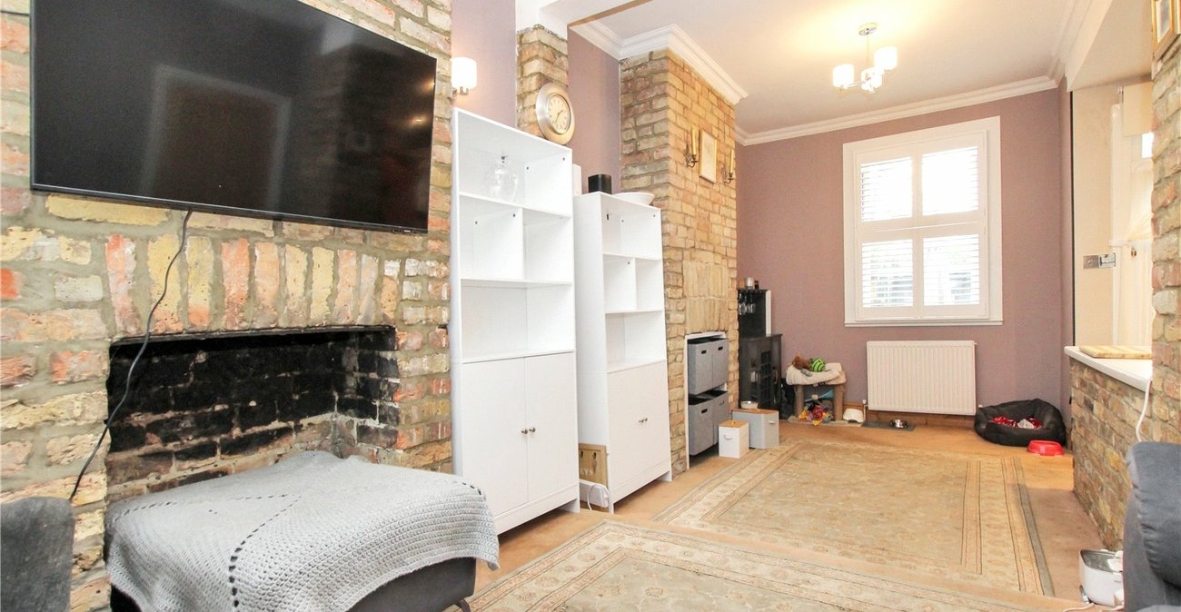 2 bedroom house for sale in Shooters Hill | Robinson Jackson