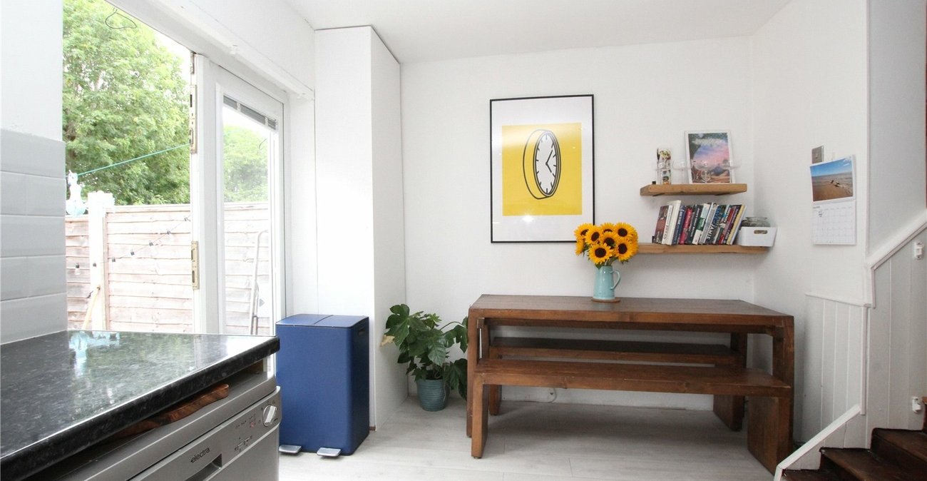 2 bedroom house for sale in Shooters Hill | Robinson Jackson