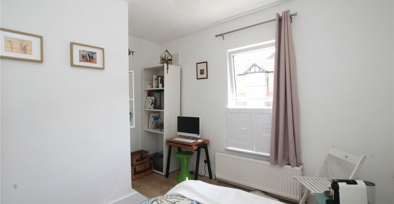 2 bedroom house for sale in Shooters Hill | Robinson Jackson