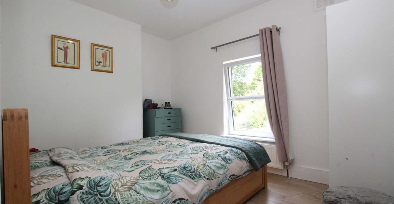 2 bedroom house for sale in Shooters Hill | Robinson Jackson