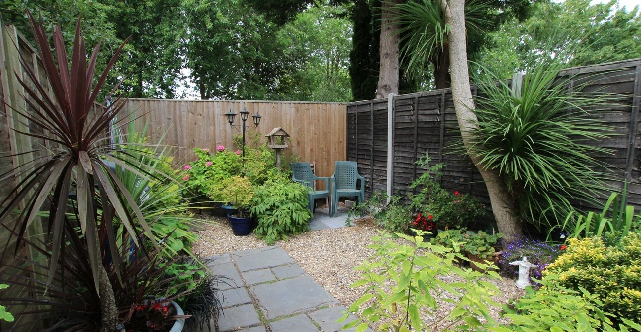 2 bedroom house for sale in Shooters Hill | Robinson Jackson