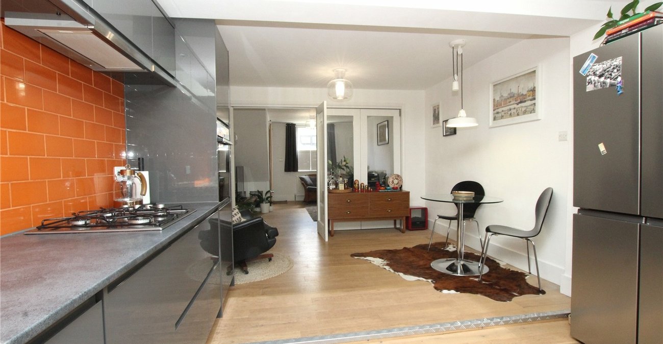 2 bedroom house for sale in Shooters Hill | Robinson Jackson