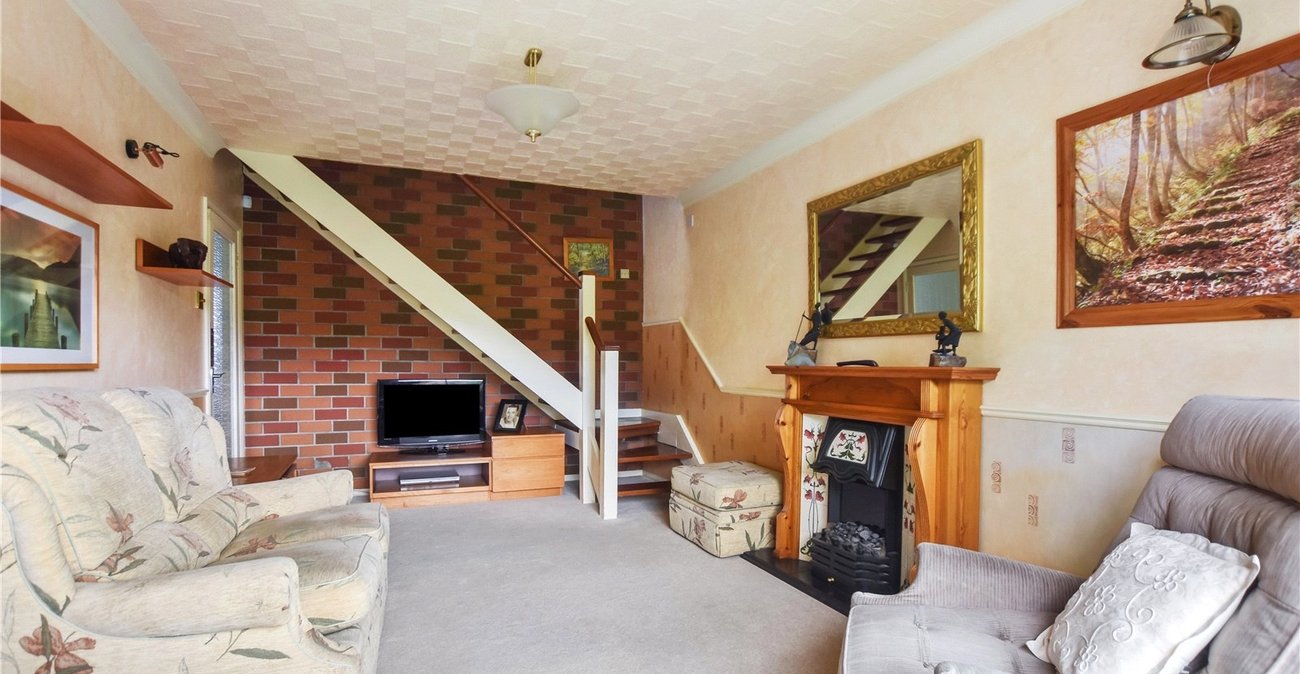 3 bedroom bungalow for sale in Joydens Wood | Robinson Jackson