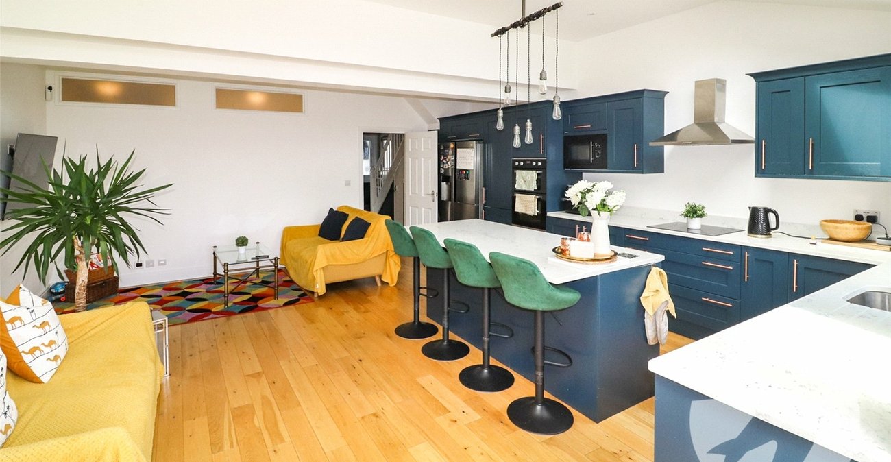 3 bedroom house for sale in Erith | Robinson Jackson