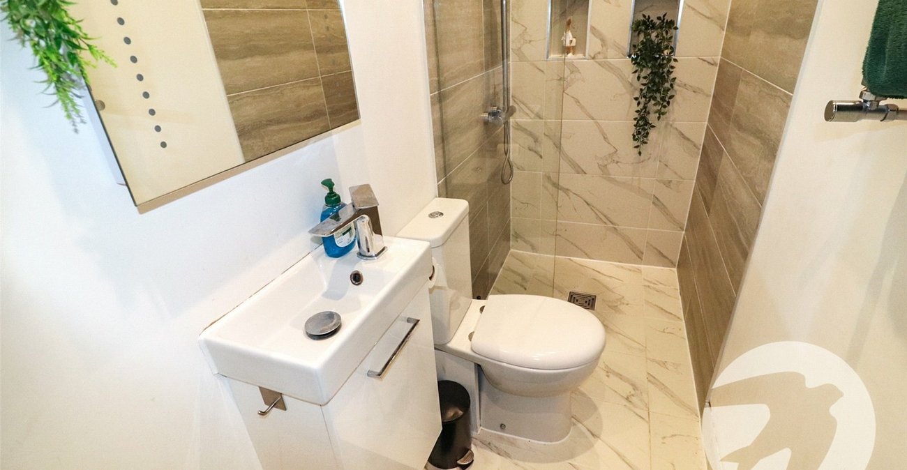 3 bedroom house for sale in Erith | Robinson Jackson