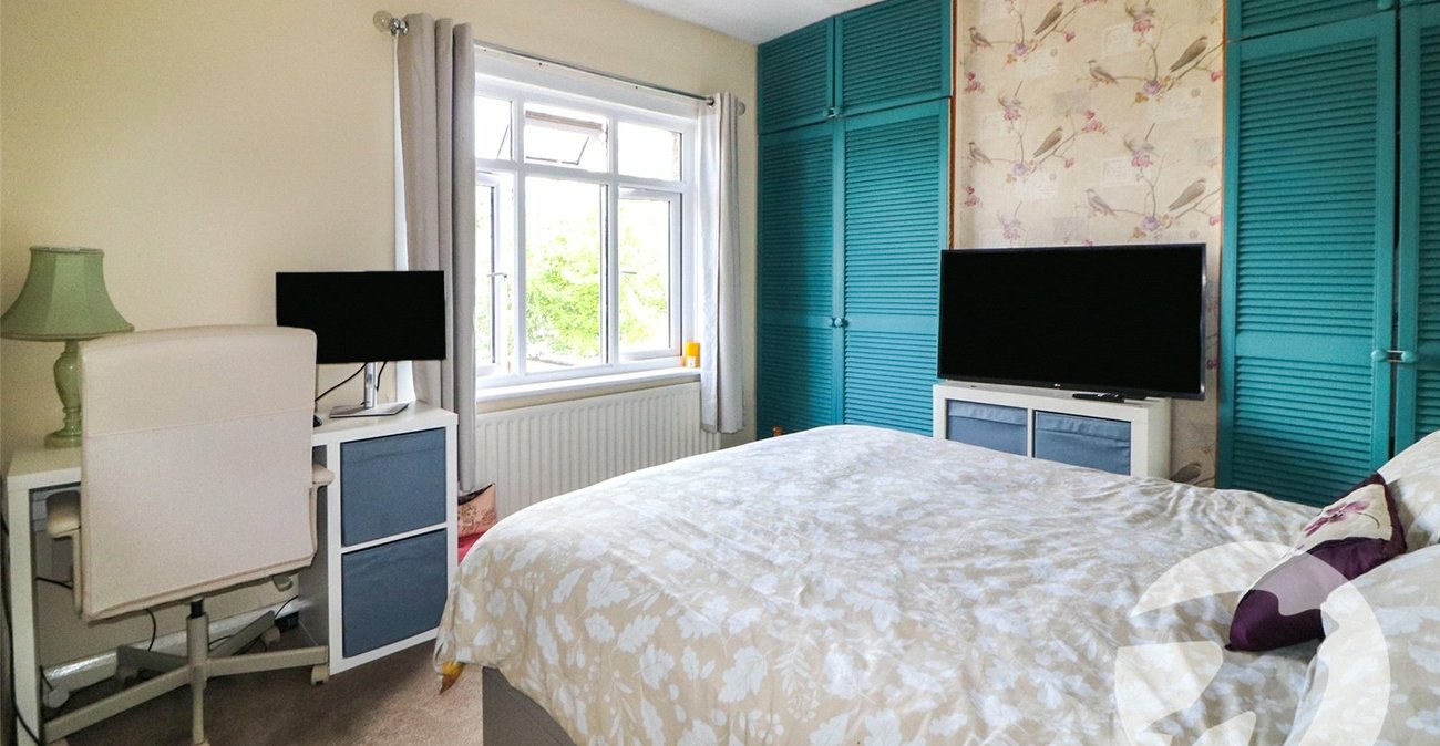3 bedroom house for sale in Erith | Robinson Jackson