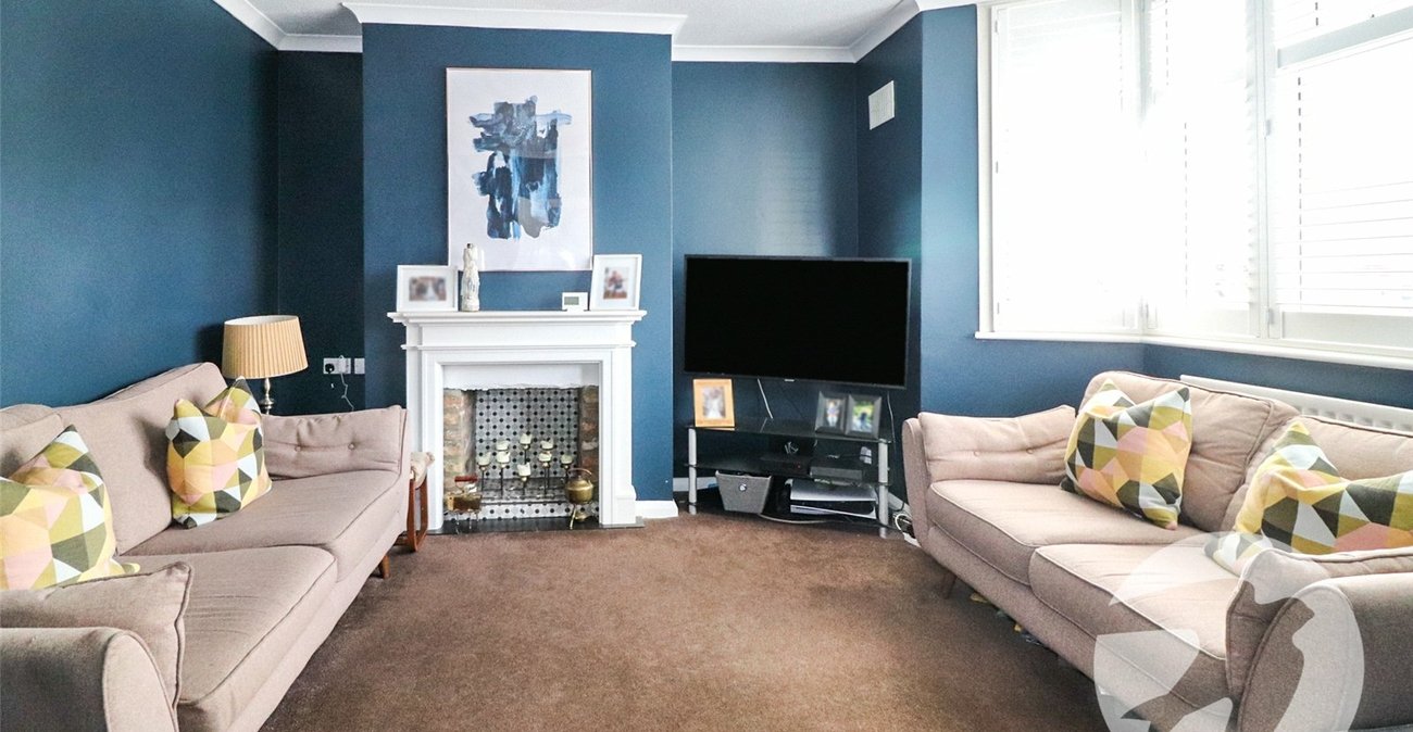 3 bedroom house for sale in Erith | Robinson Jackson