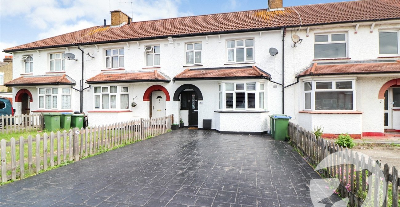 3 bedroom house for sale in Erith | Robinson Jackson