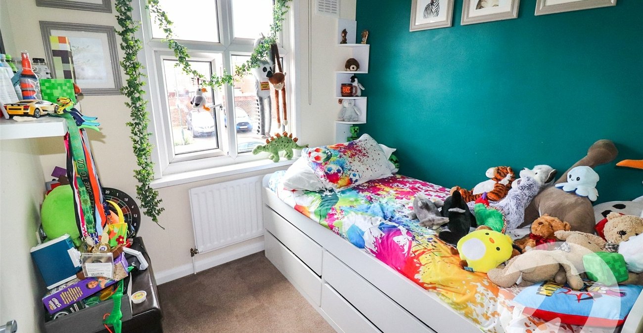 3 bedroom house for sale in Erith | Robinson Jackson