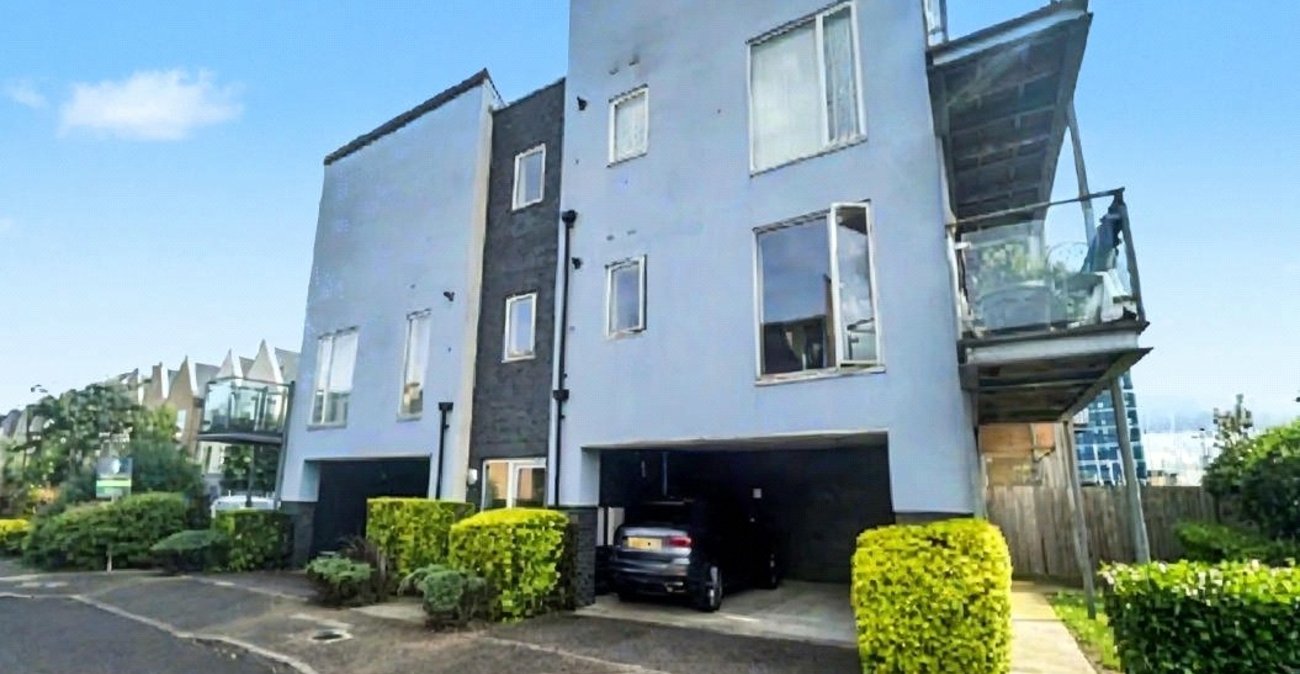 1 bedroom property for sale in St. Marys Island | Robinson Michael & Jackson