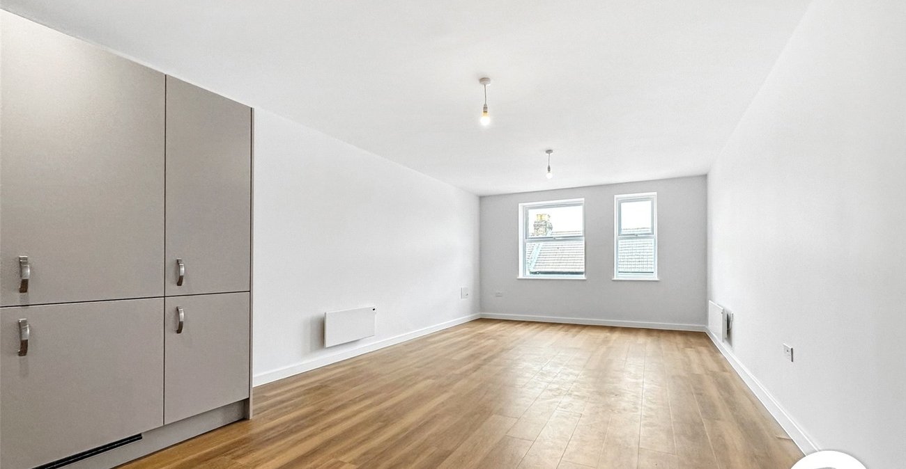 1 bedroom property for sale in Chatham | Robinson Michael & Jackson