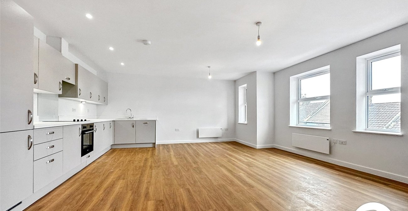 2 bedroom property for sale in Chatham | Robinson Michael & Jackson