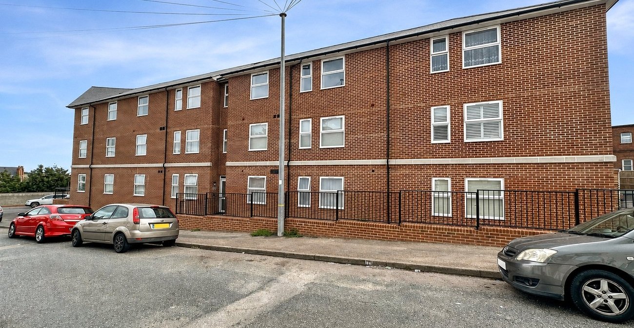 1 bedroom property for sale in Chatham | Robinson Michael & Jackson